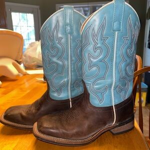 Twisted Western Boots with Blue and Brown Accents